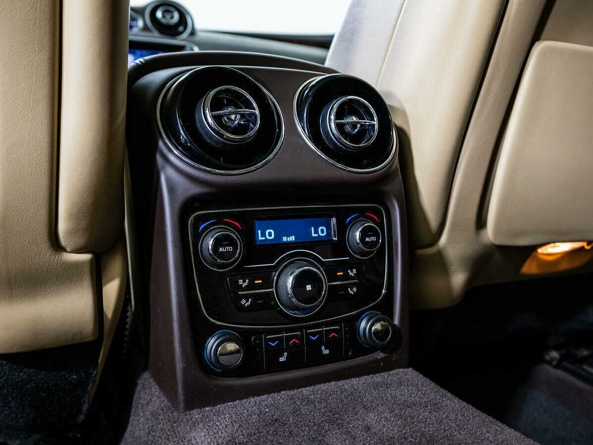 Jaguar XJ 2013 года с пробегом. Фото: #22