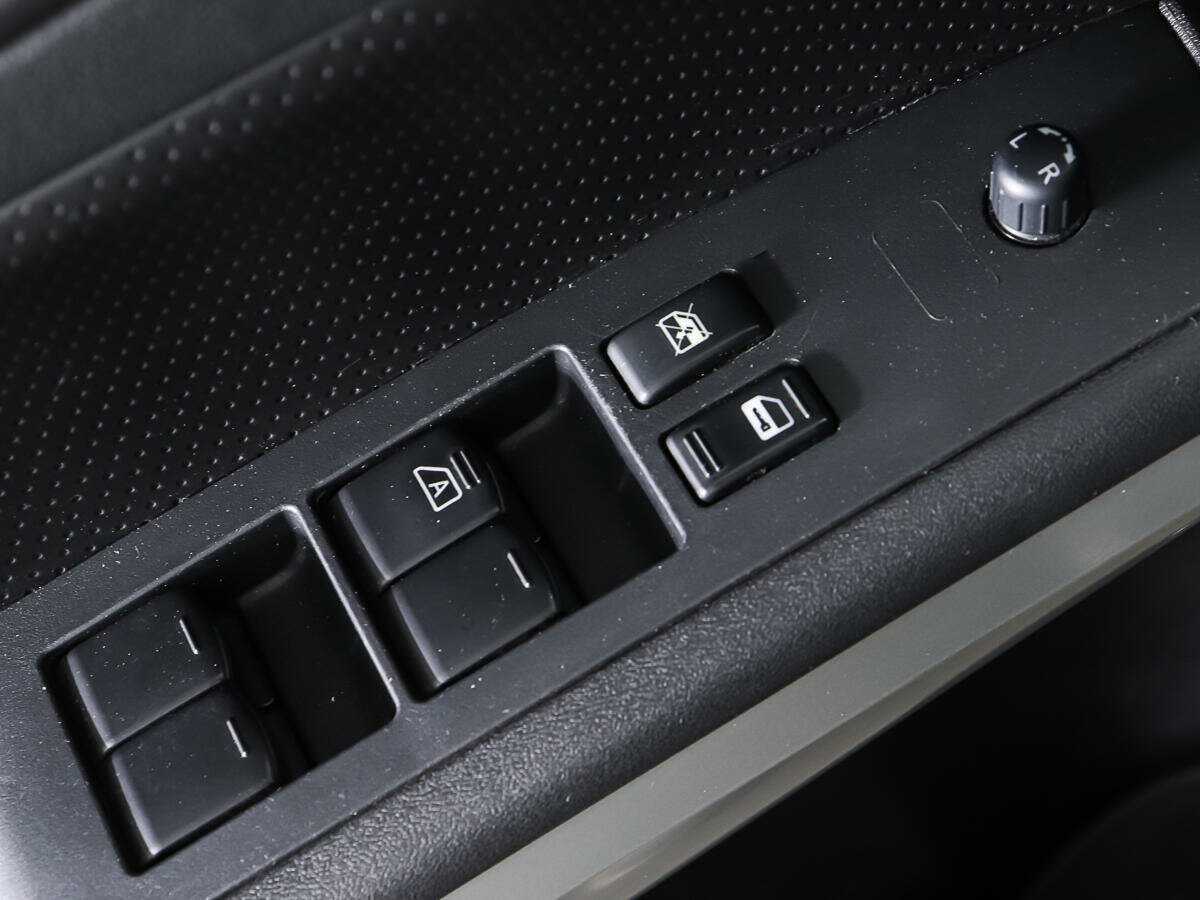 Б/У Ниссан Икс-Трейл 2013 года. Фото: #14