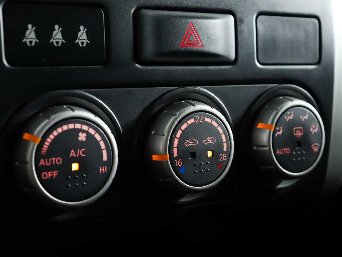 Б/У Ниссан Икс-Трейл 2013 года. Фото: #17