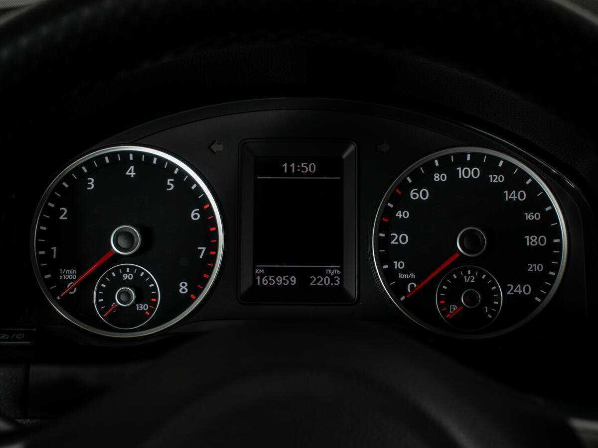 Б/У Фольксваген Тигуан 2016 года. Фото: #9