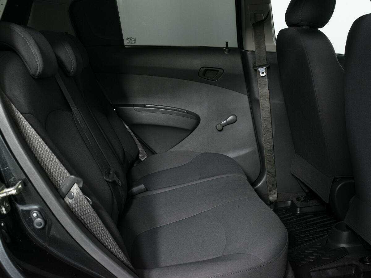 Б/У Шевроле Спарк 2013 года. Фото: #11