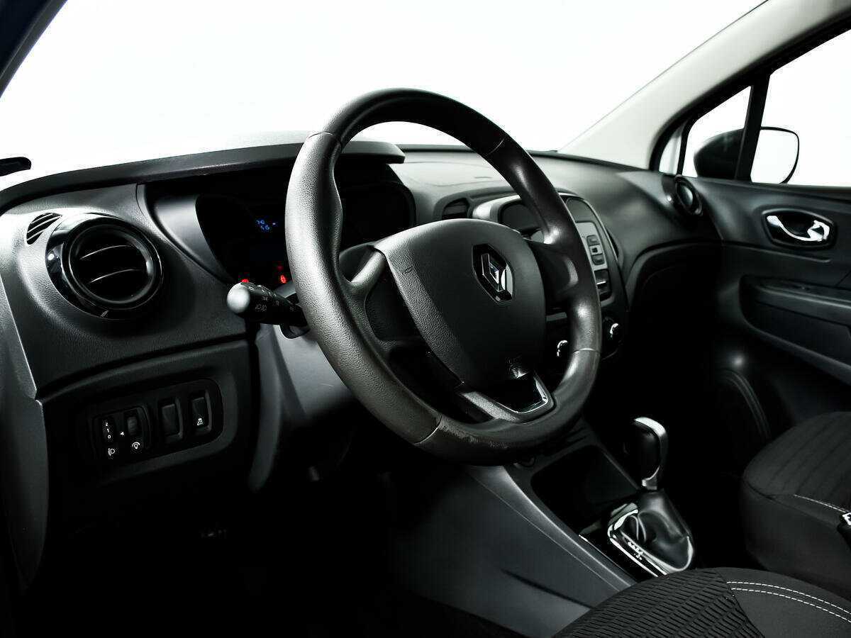 Б/У Рено Каптюр 2019 года. Фото: #12