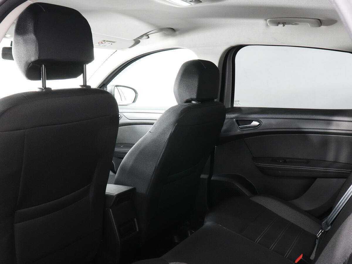 Б/У Рено Аркана 2022 года. Фото: #11