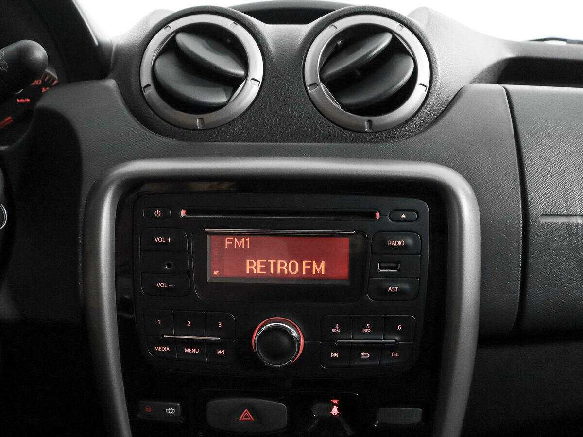 Б/У Рено Дастер 2014 года. Фото: #12