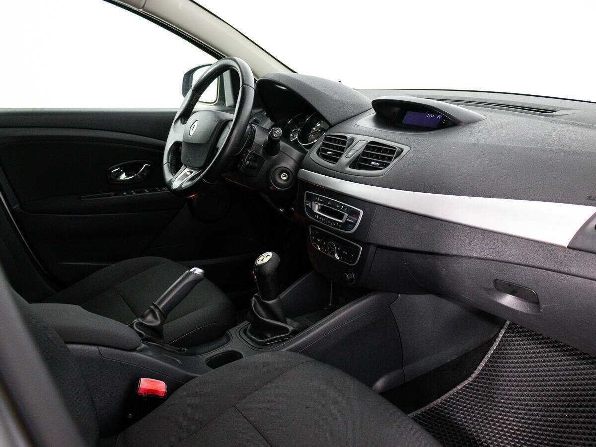 Б/У Рено Меган 2012 года. Фото: #8