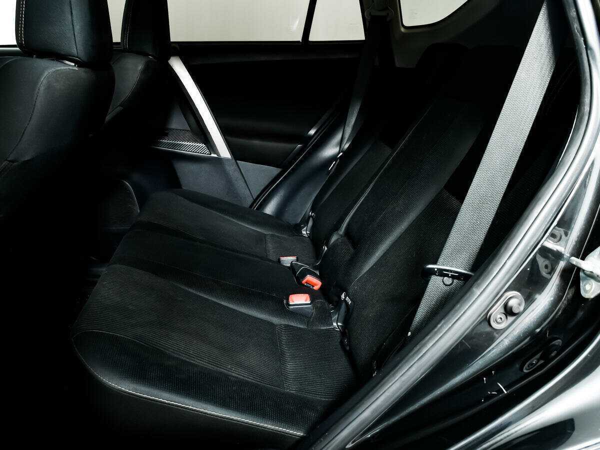 Б/У Тойота Рав4 2013 года. Фото: #11