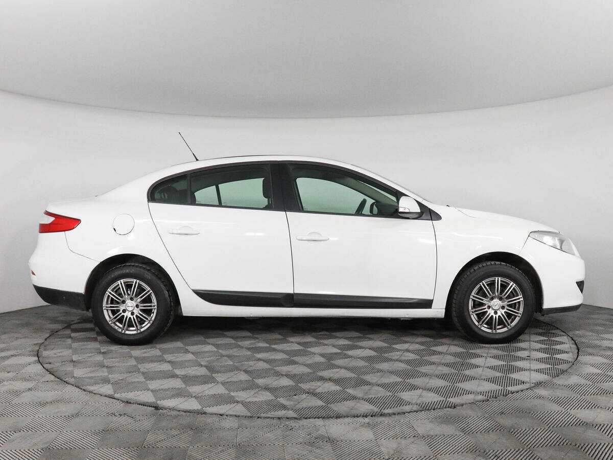 Renault Fluence 2013 года с пробегом. Фото: #3