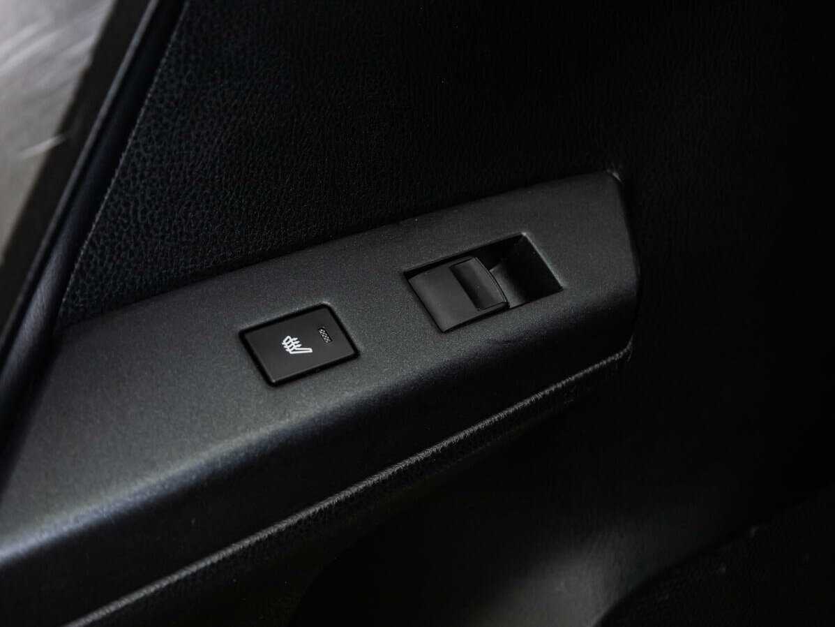 Toyota RAV4 2018 года с пробегом. Фото: #16