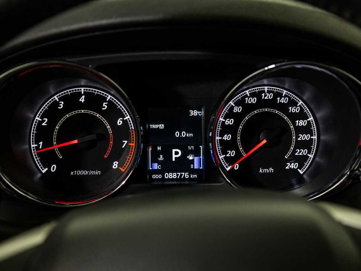 Б/У Митсубиши АС-Икс 2014 года. Фото: #11