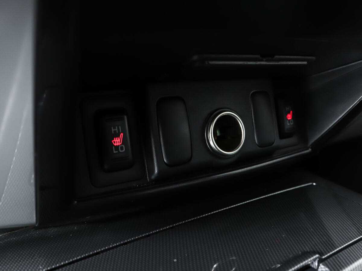 Mitsubishi Pajero Sport 2014 года с пробегом. Фото: #9