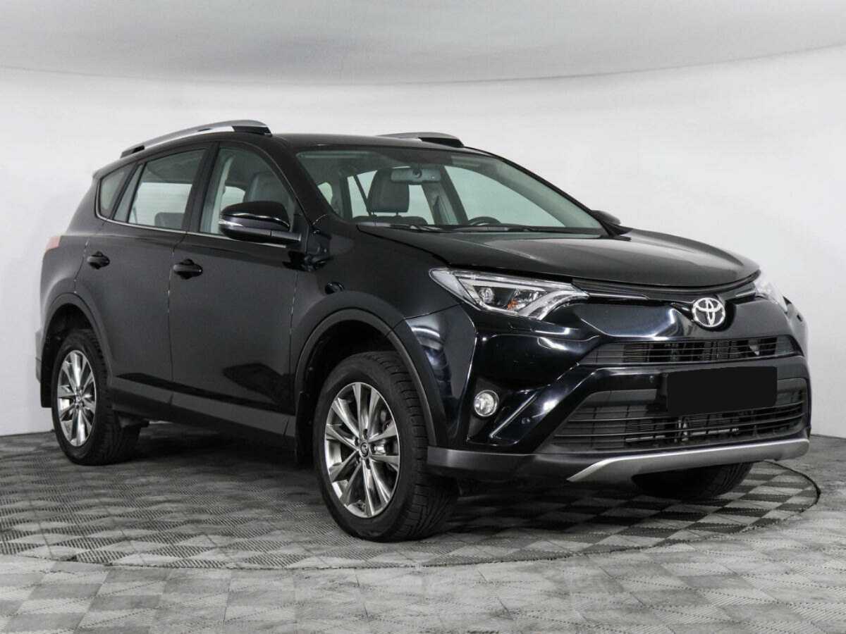 Toyota RAV4 2018 года с пробегом. Фото: #2