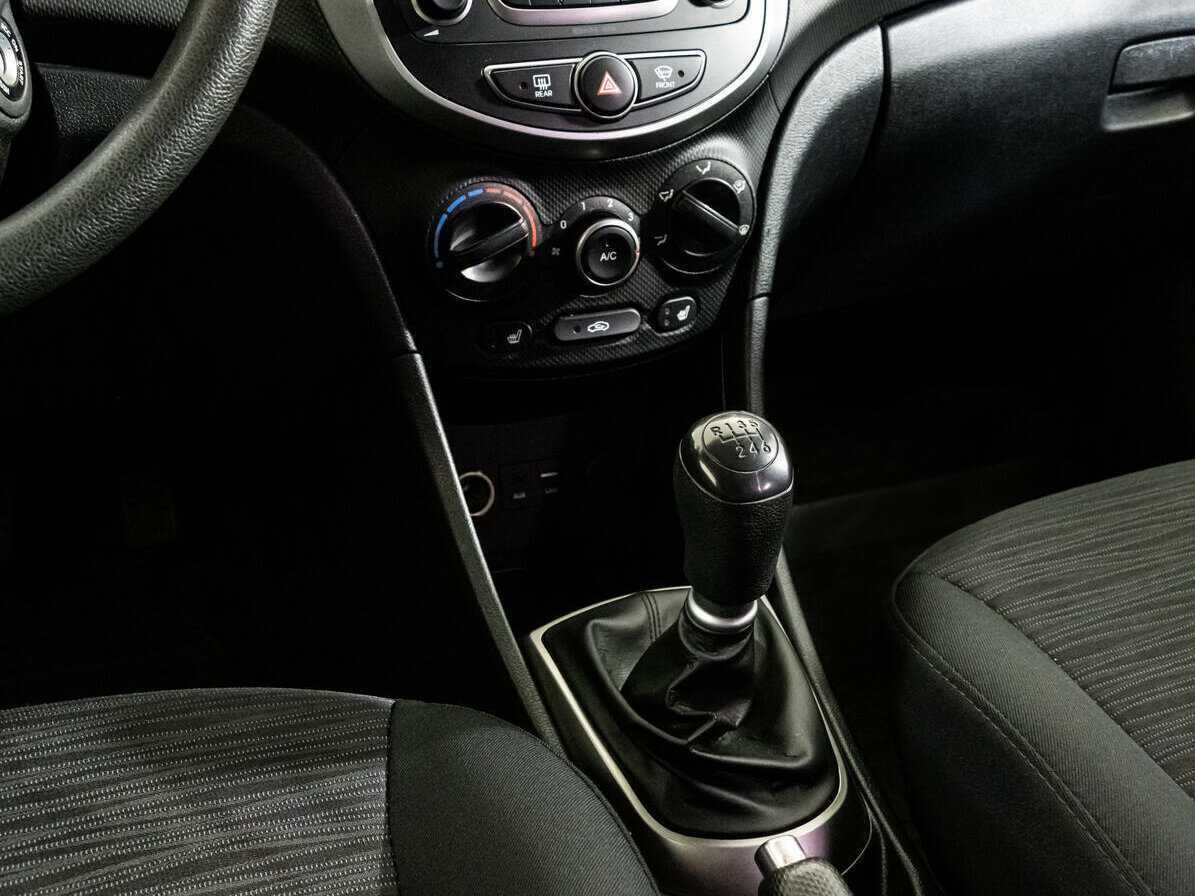 Б/У Хендай Солярис 2015 года. Фото: #11