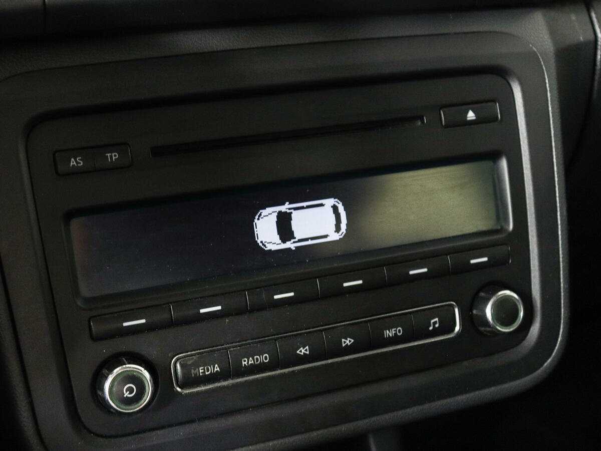 Б/У Шкода Фабия 2014 года. Фото: #13