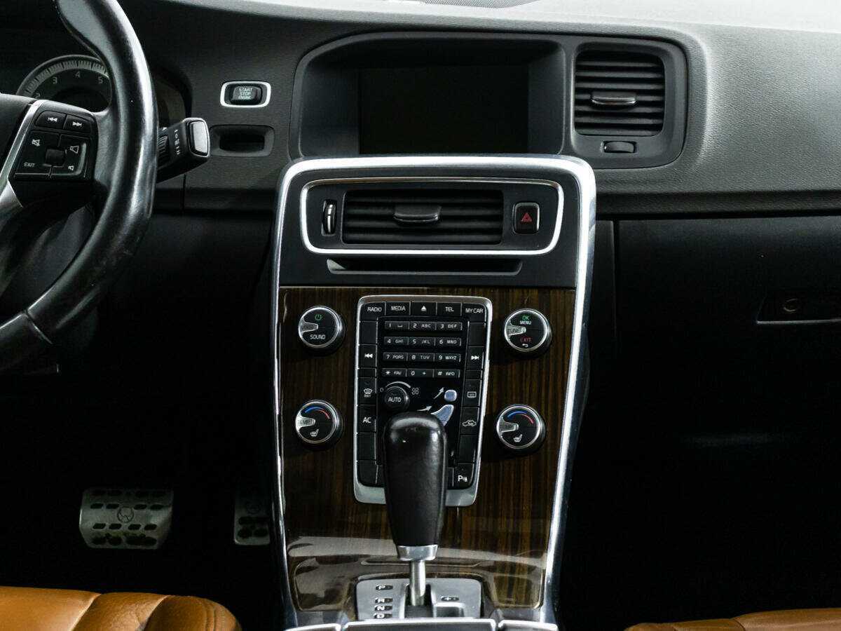 Б/У Вольво С60 2012 года. Фото: #14