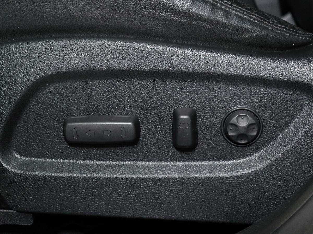 Hyundai Santa Fe 2015 года с пробегом. Фото: #14