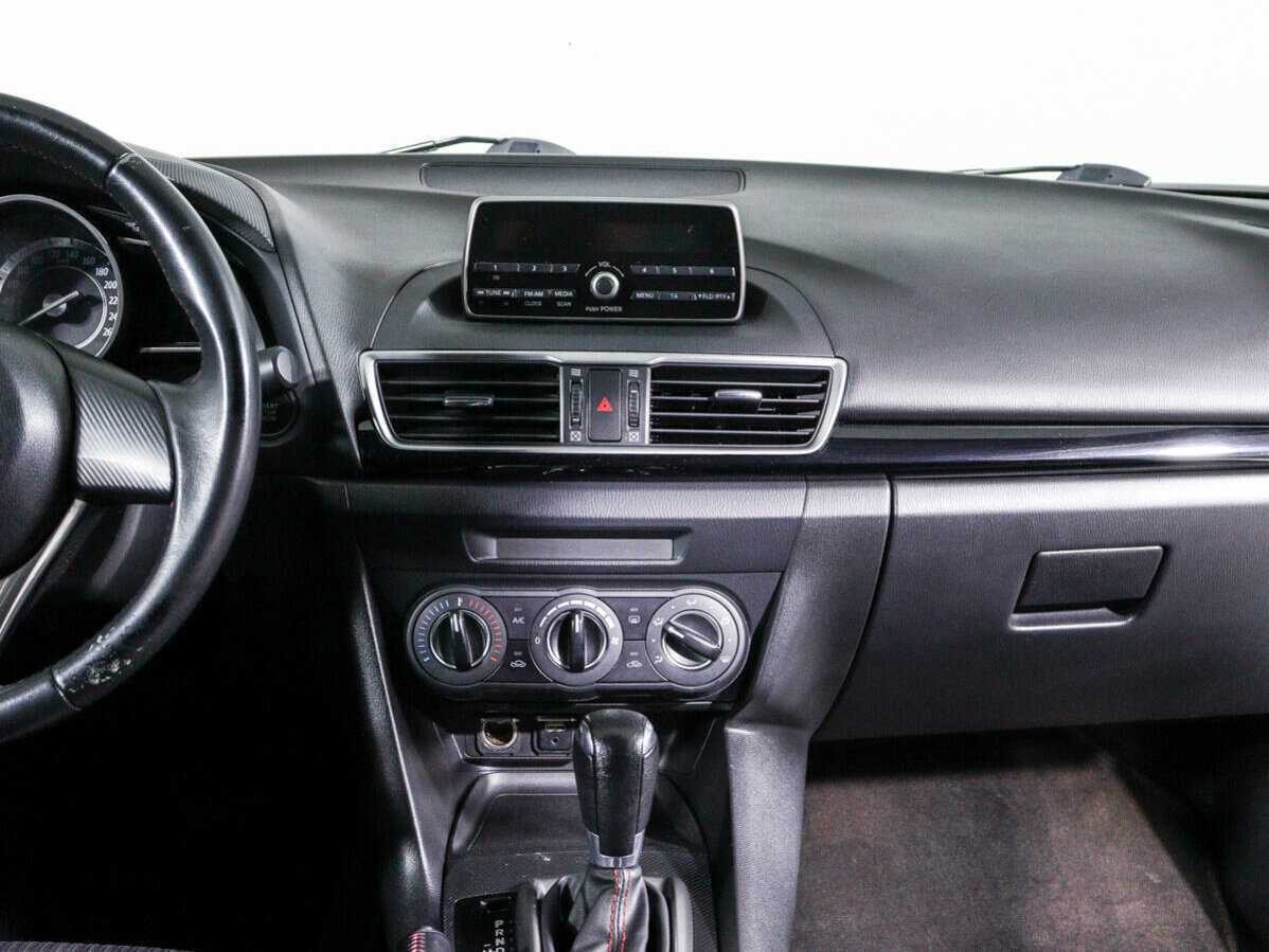 Б/У Мазда 3 2014 года. Фото: #10