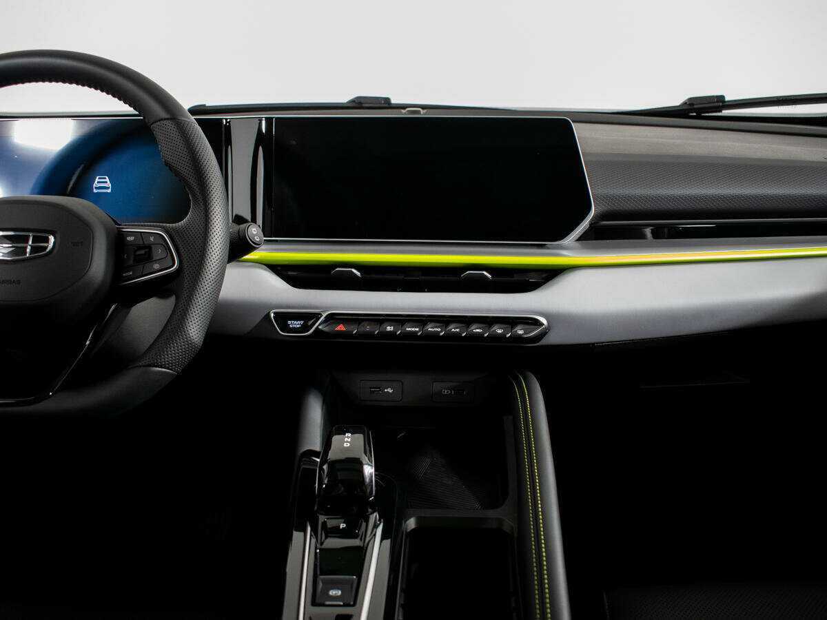 Geely Coolray 2023 года с пробегом. Фото: #8