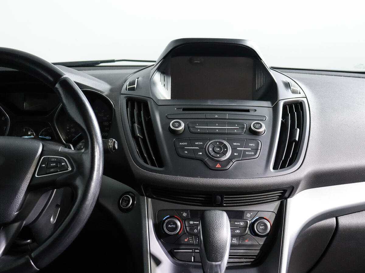 Б/У Форд Куга 2017 года. Фото: #10