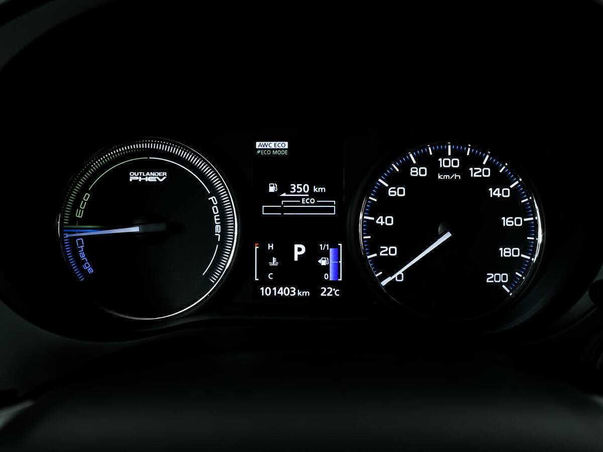 Б/У Митсубиши Оутлэндер 2013 года. Фото: #8