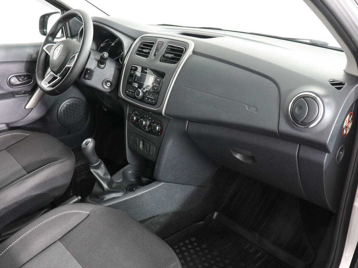 Б/У Рено Логан 2019 года. Фото: #9