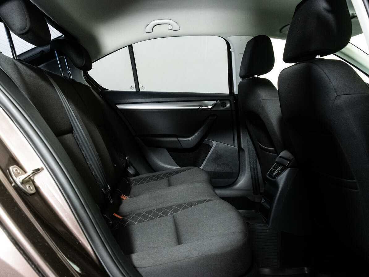 Б/У Шкода Октавия 2020 года. Фото: #10