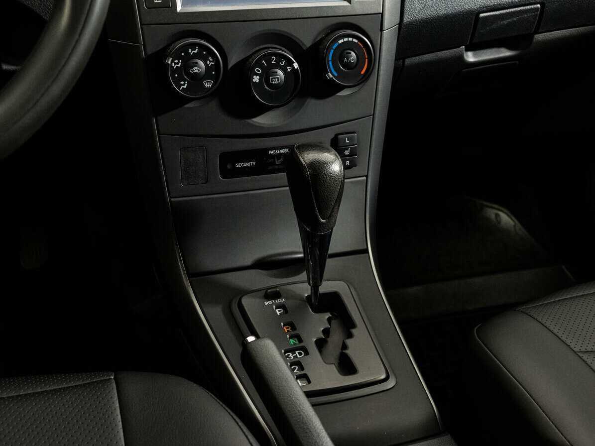 Б/У Тойота Королла 2012 года. Фото: #11