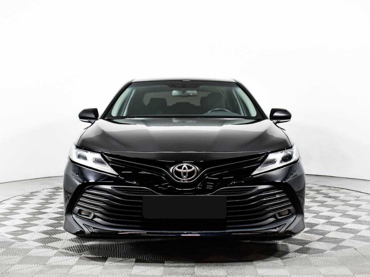 Toyota Camry 2021 года с пробегом. Фото: #1