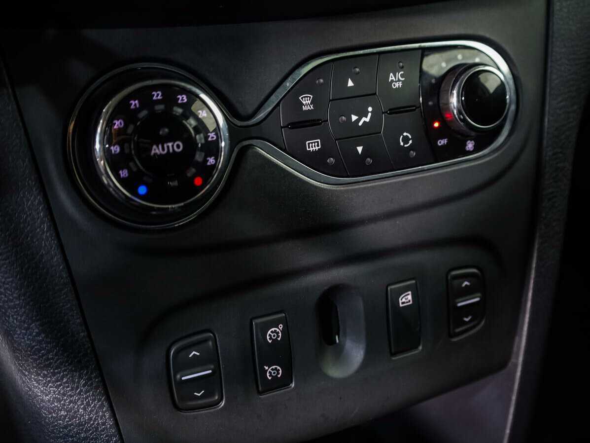 Б/У Рено Сандеро 2020 года. Фото: #12