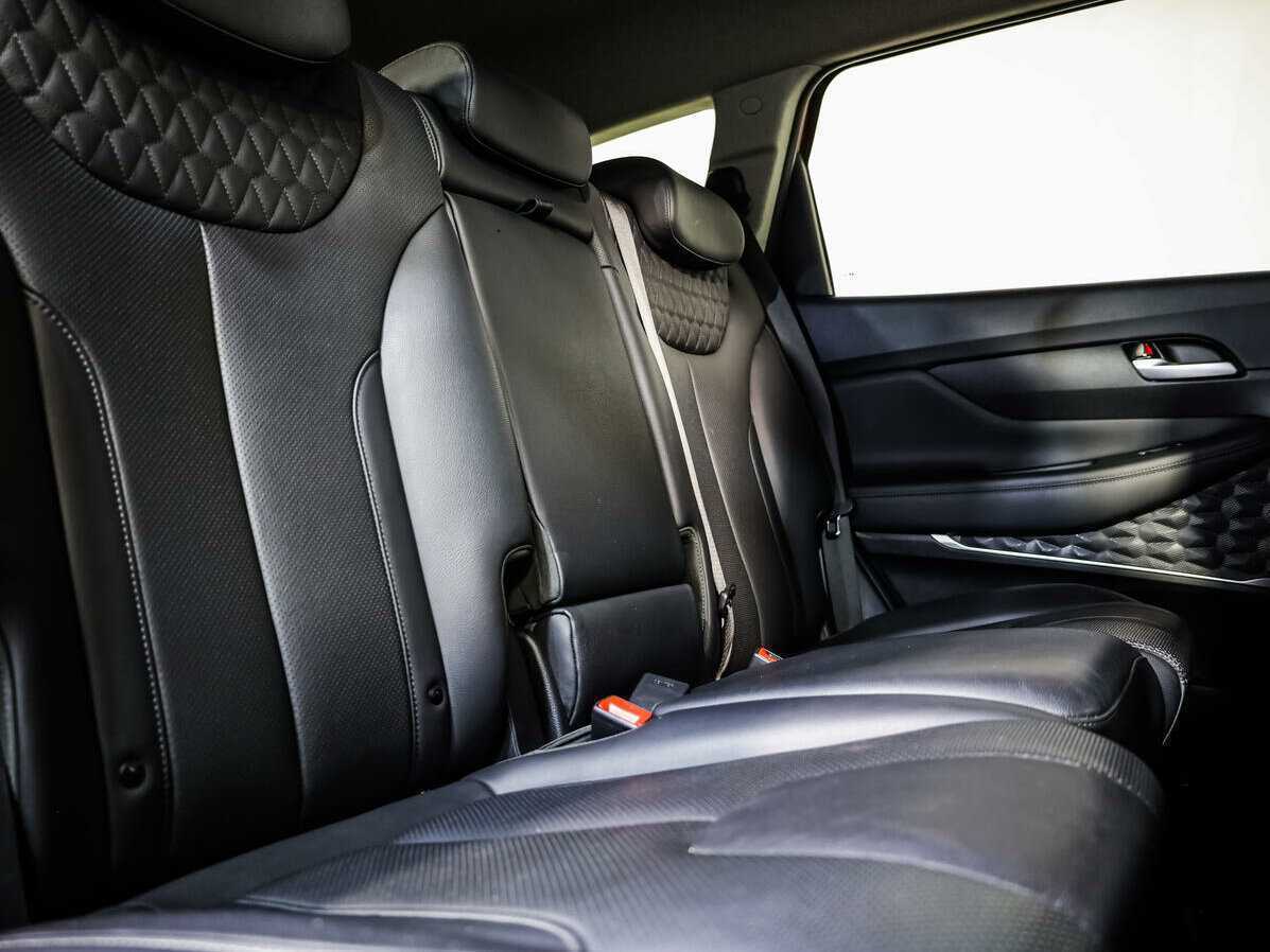 Hyundai Santa Fe 2019 года с пробегом. Фото: #11