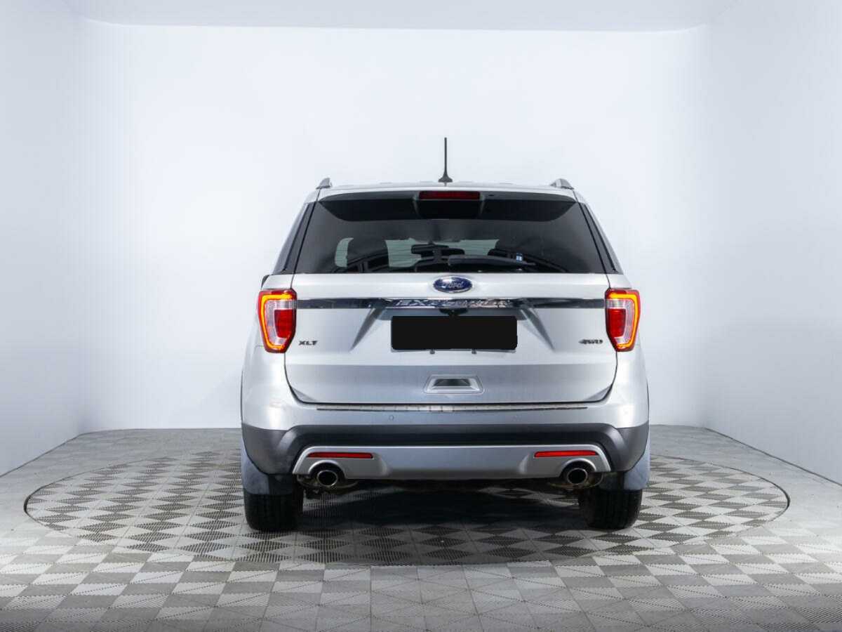 Ford Explorer 2017 года с пробегом. Фото: #5