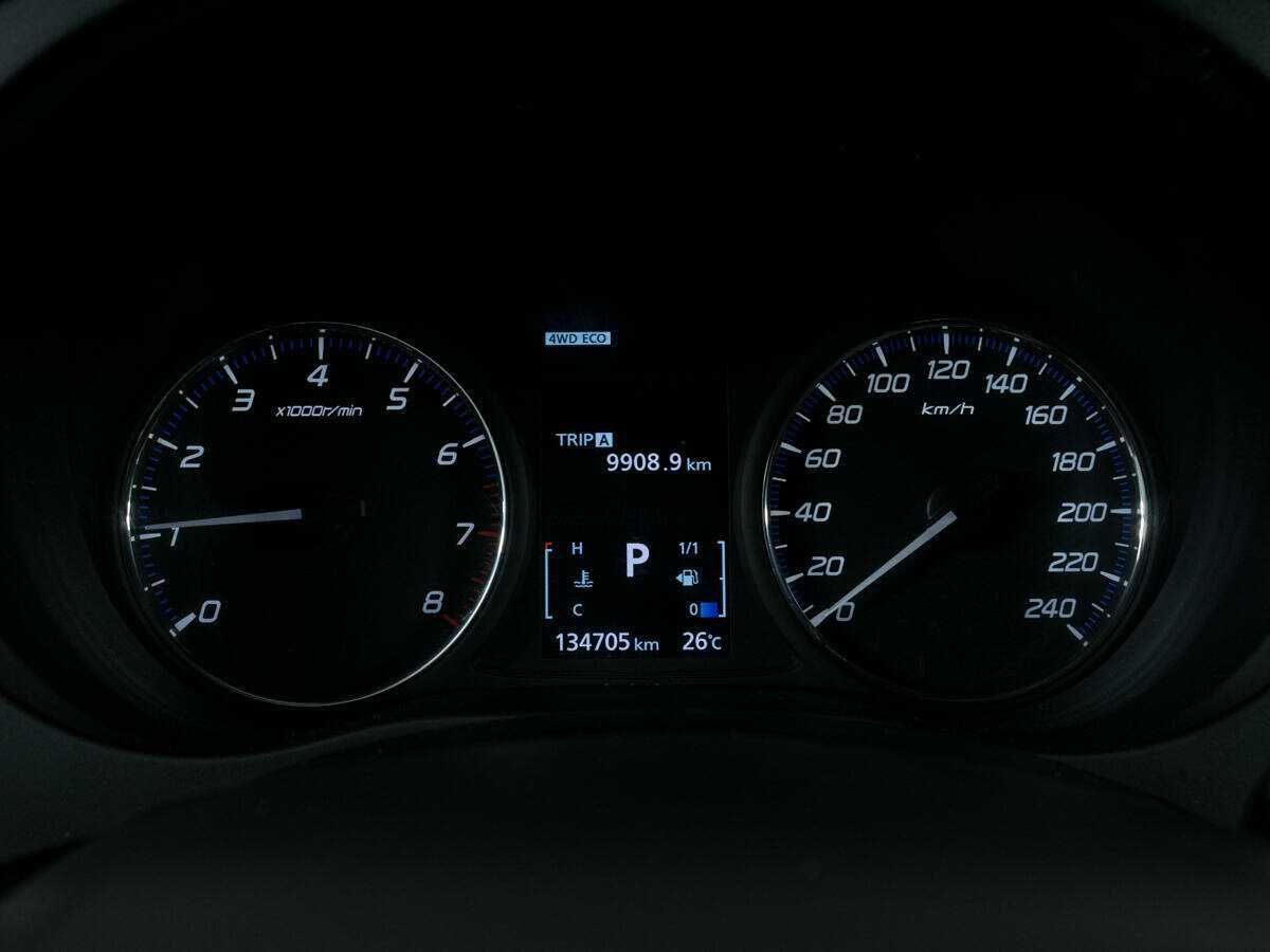 Б/У Митсубиши Оутлэндер 2017 года. Фото: #10