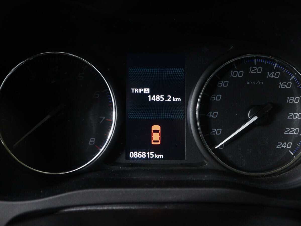 Б/У Митсубиши Оутлэндер 2012 года. Фото: #10