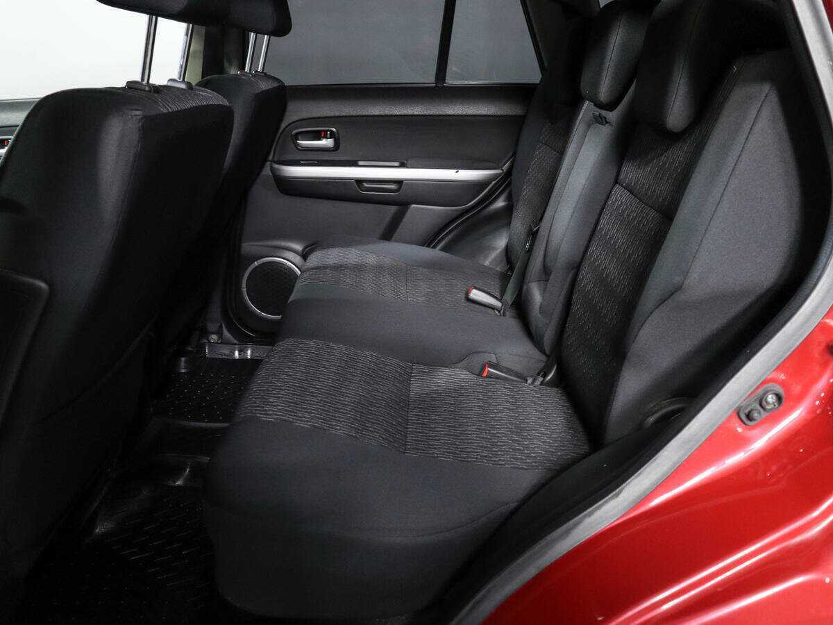 Б/У Сузуки Гранд Витара 2012 года. Фото: #9