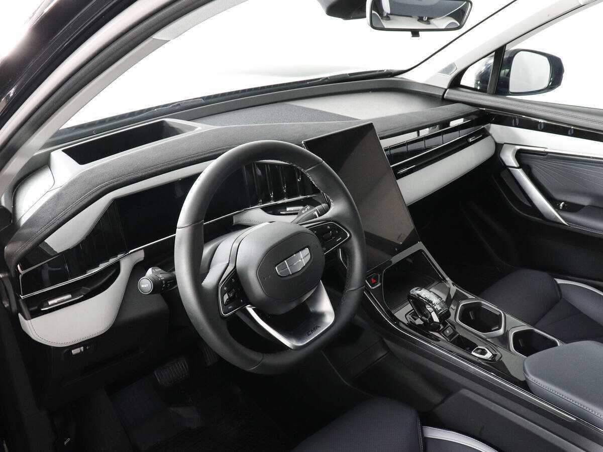 Geely Atlas 2024 года с пробегом. Фото: #8