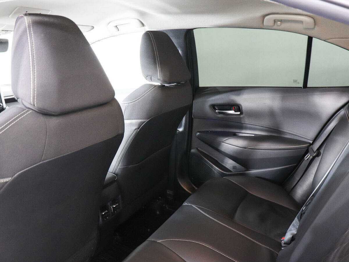 Б/У Тойота Королла 2019 года. Фото: #11