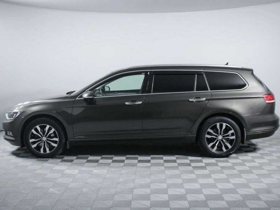 Б/У Фольксваген Пассат 2017 года. Фото: #7