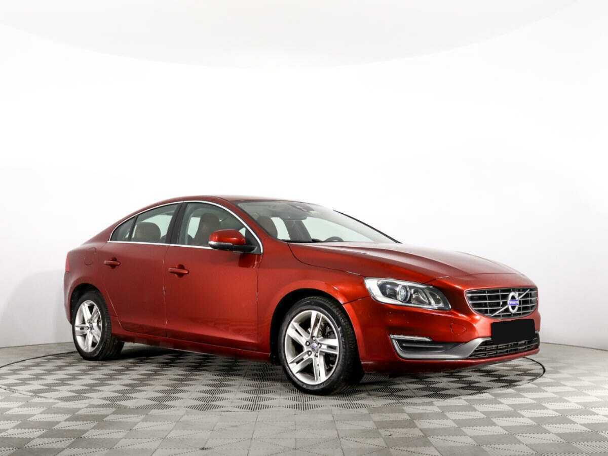 Volvo S60 2014 года с пробегом. Фото: #2