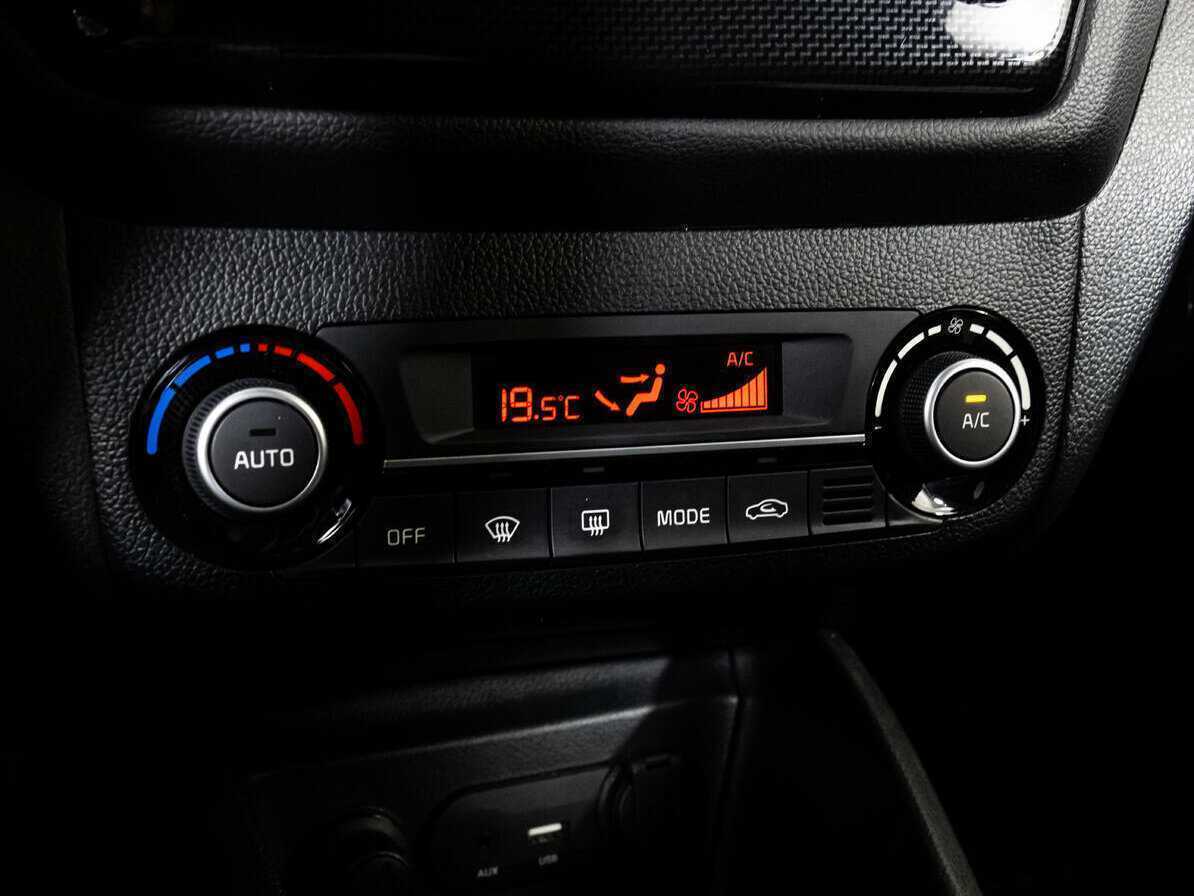 Б/У Киа Рио 2016 года. Фото: #10