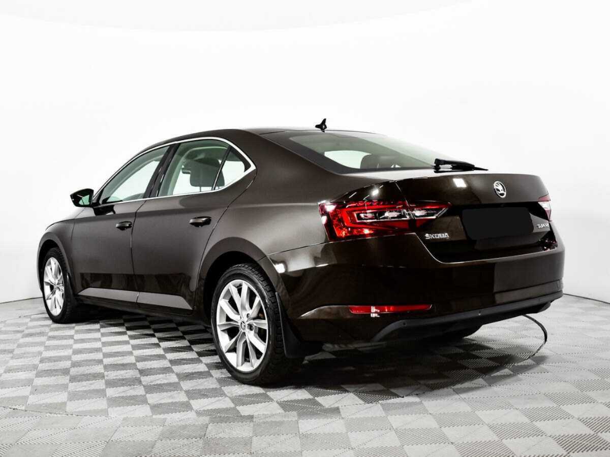Skoda Superb 2016 года с пробегом. Фото: #6