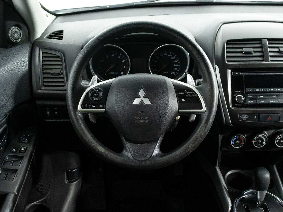 Б/У Митсубиши АС-Икс 2013 года. Фото: #14