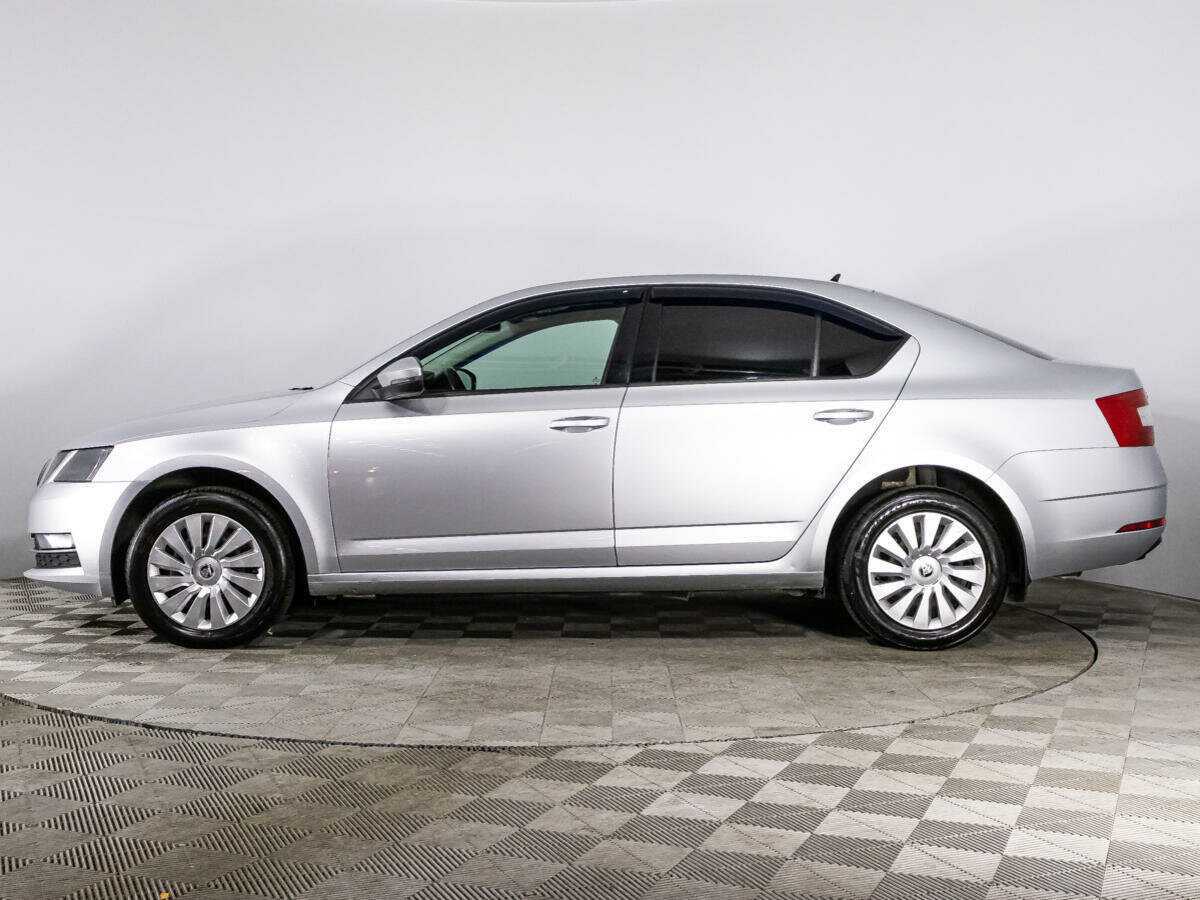 Б/У Шкода Октавия 2017 года. Фото: #7