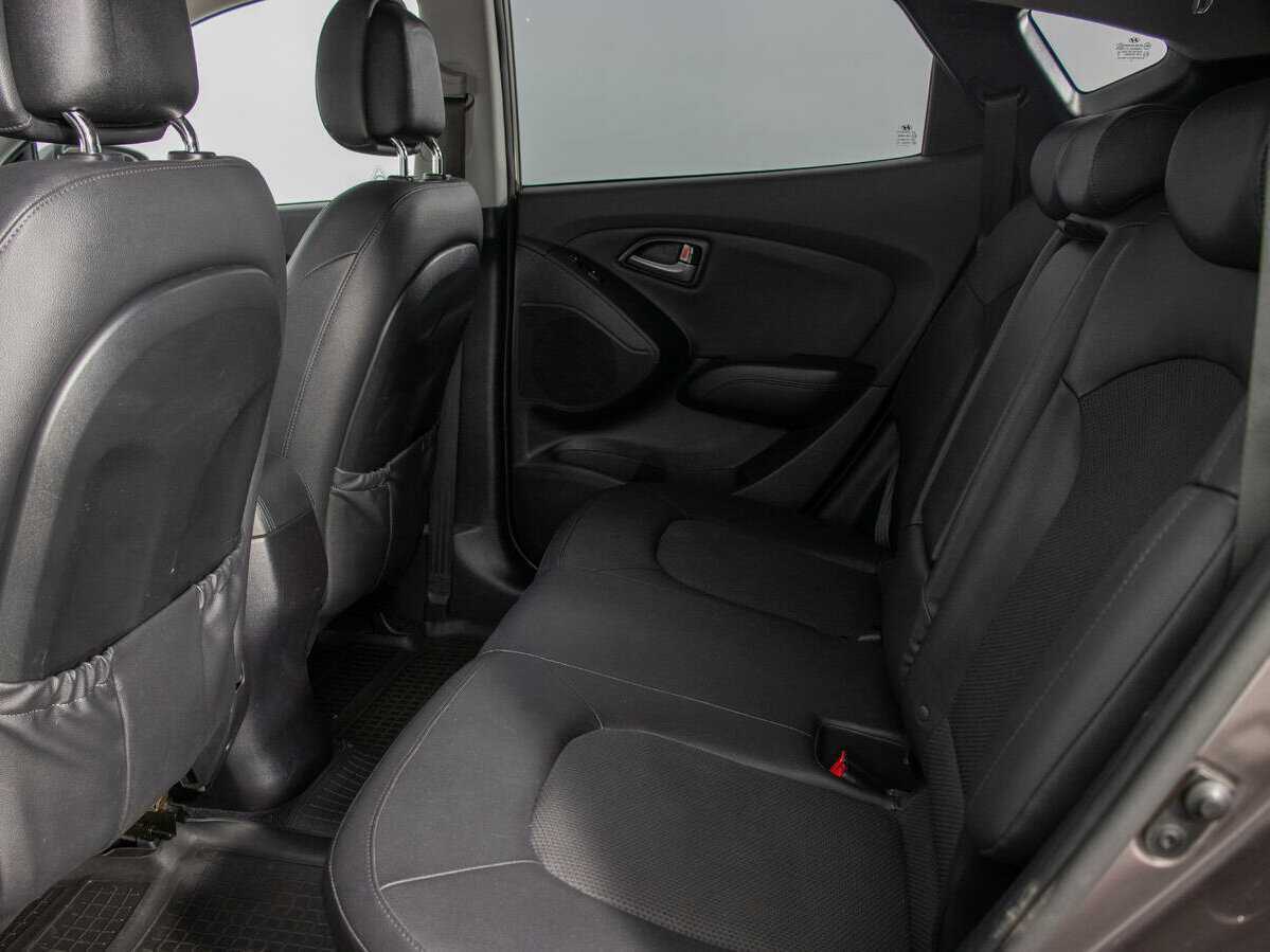 Б/У Хендай ай-икс35 2014 года. Фото: #12