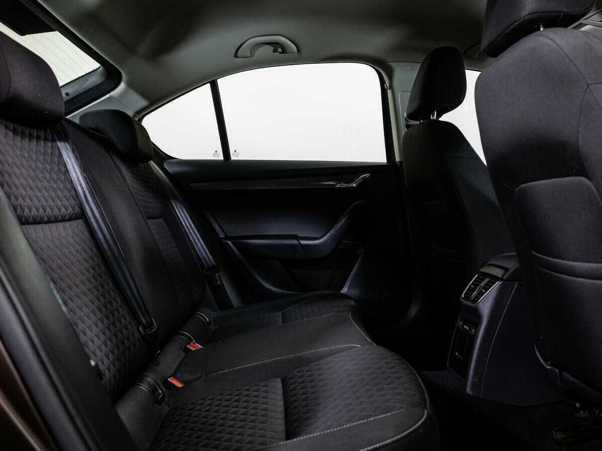 Skoda Octavia 2018 года с пробегом. Фото: #10