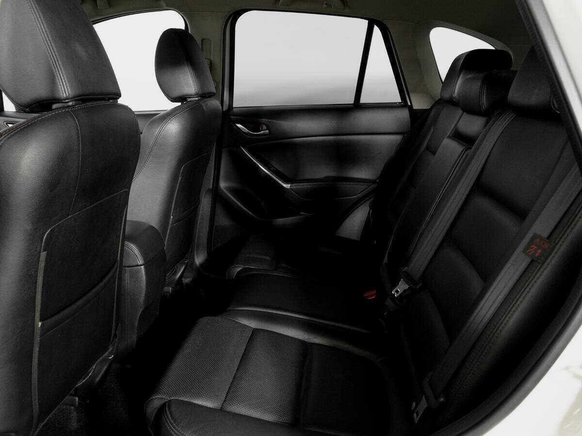 Б/У Мазда Ц-Икс-5 2016 года. Фото: #9