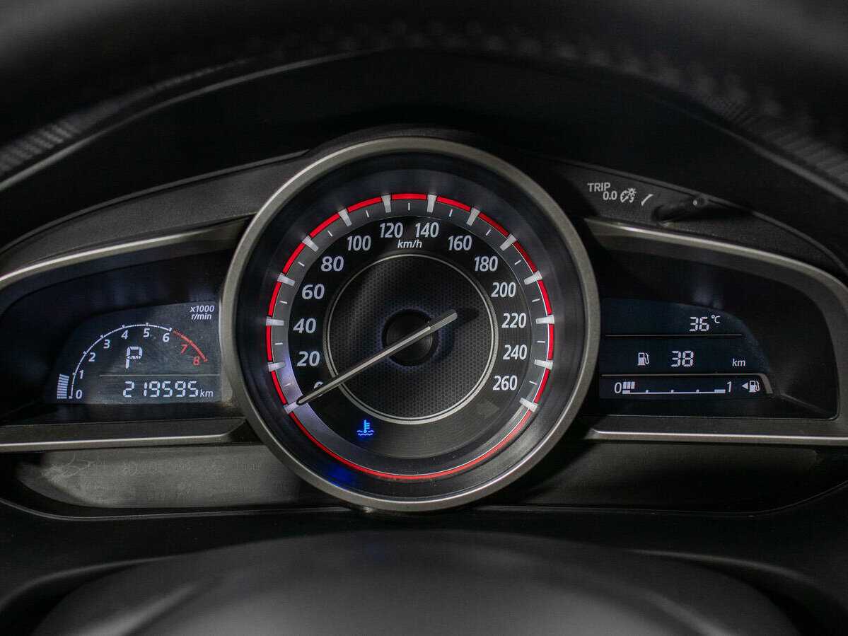 Б/У Мазда 3 2014 года. Фото: #11