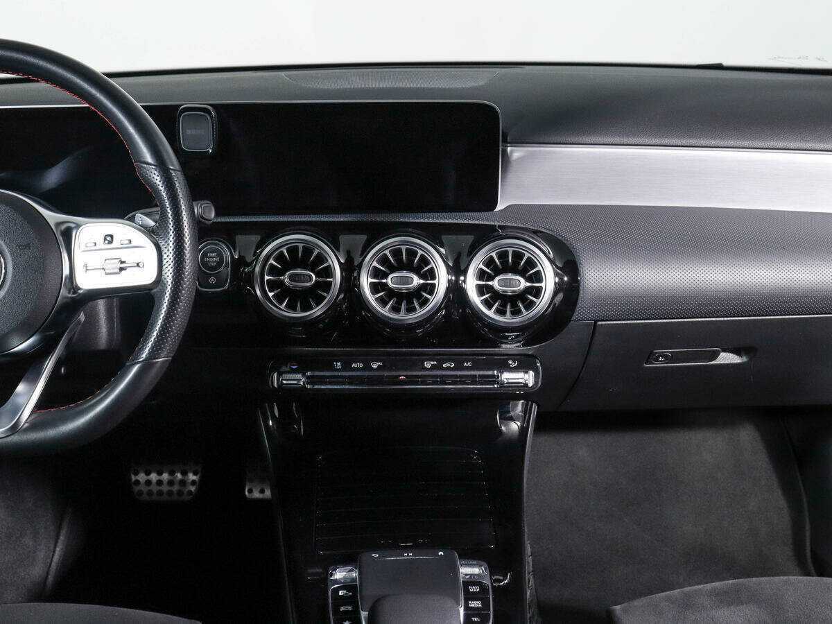 Mercedes-Benz A-Класс 2019 года с пробегом. Фото: #12