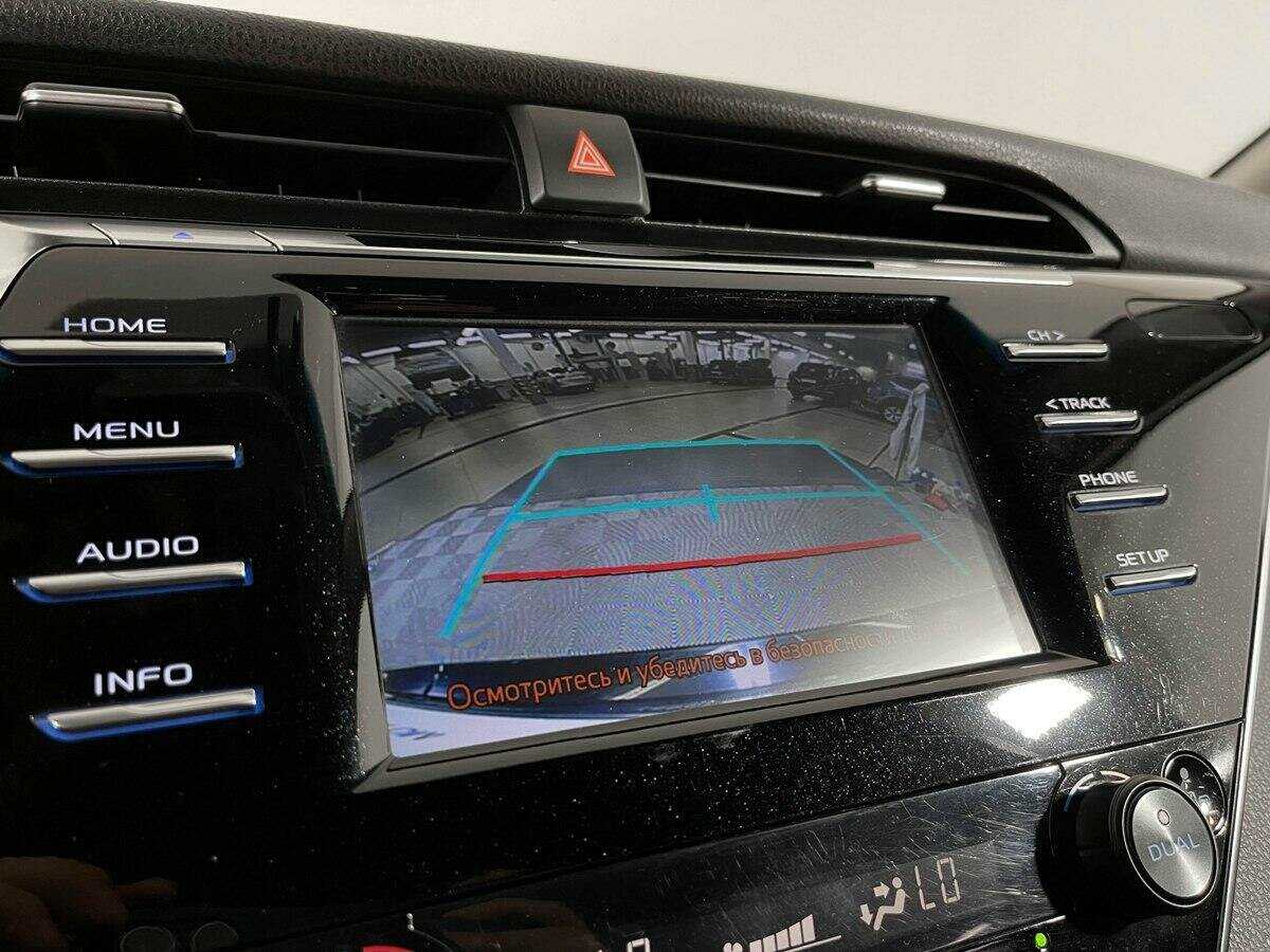 Toyota Camry 2019 года с пробегом. Фото: #11