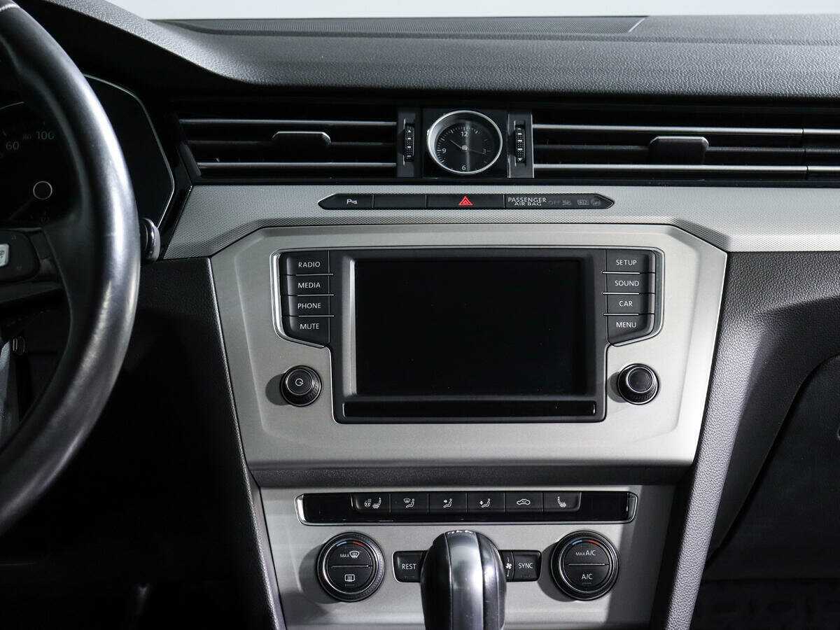 Б/У Фольксваген Пассат 2016 года. Фото: #10