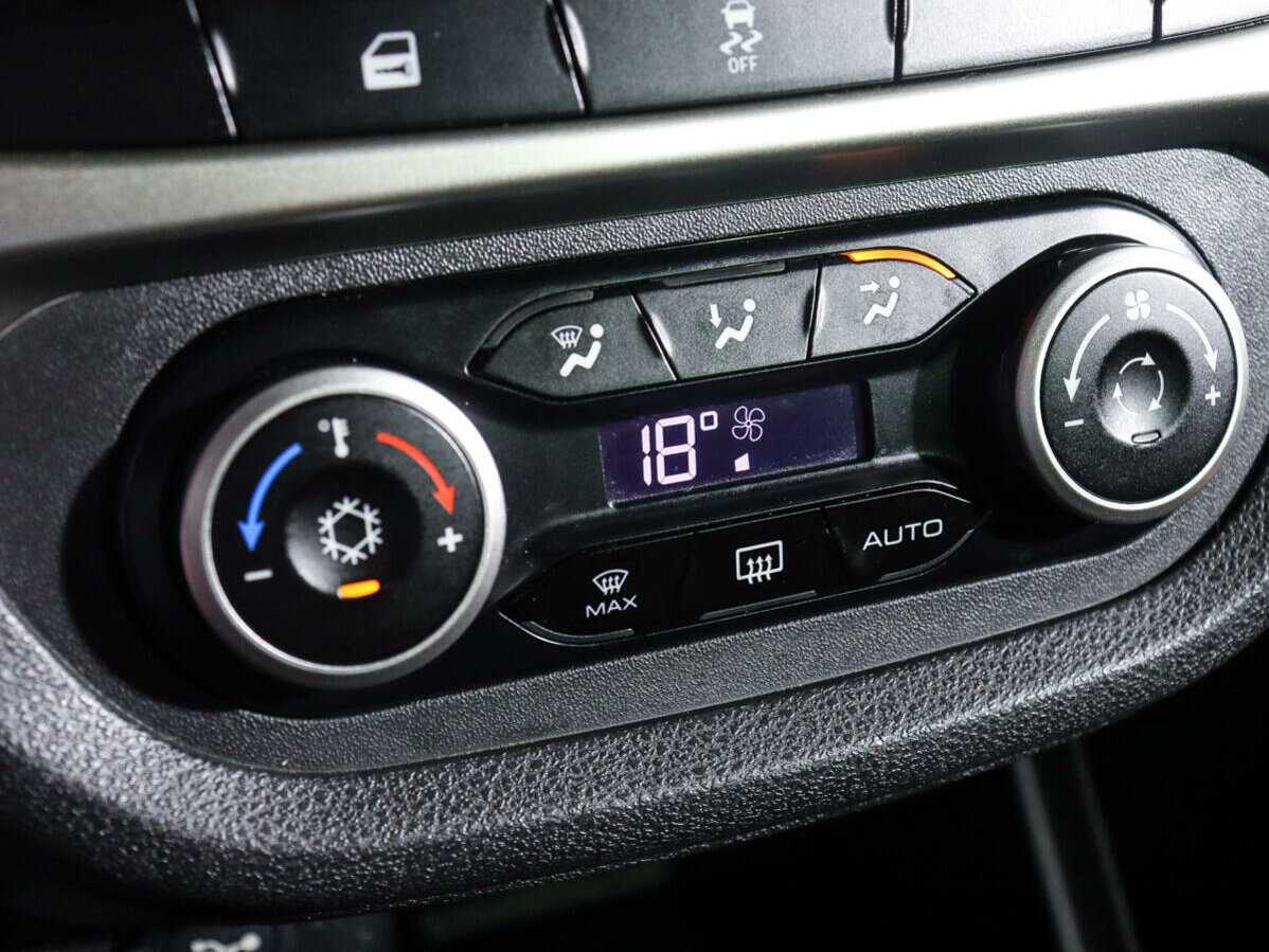 Б/У Лада (ВАЗ) Веста 2019 года. Фото: #12