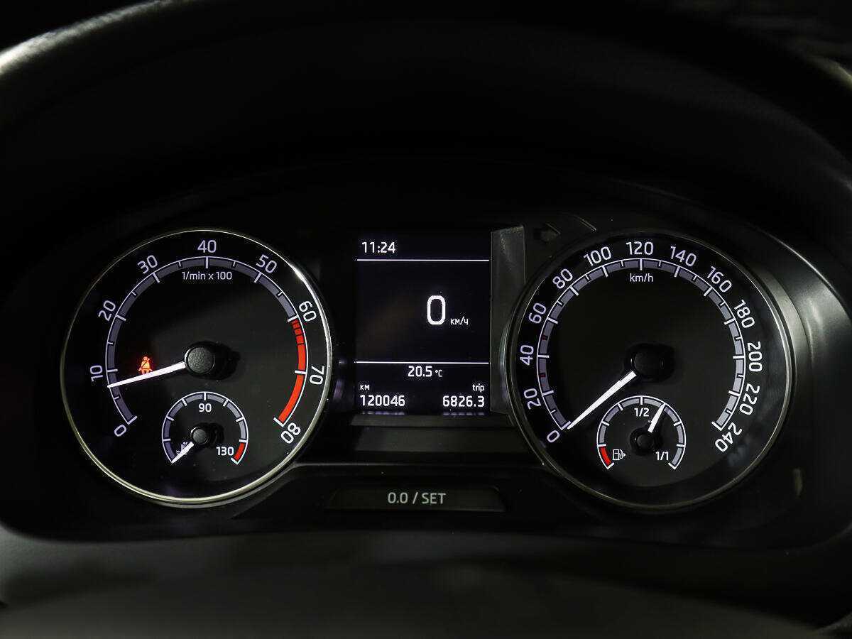 Б/У Шкода Рапид 2018 года. Фото: #9